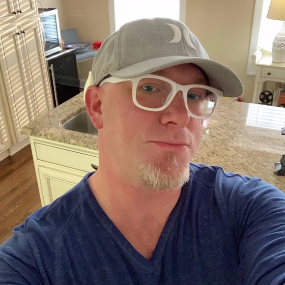 Meet your Posher, Christopher - Picture 1 of 1